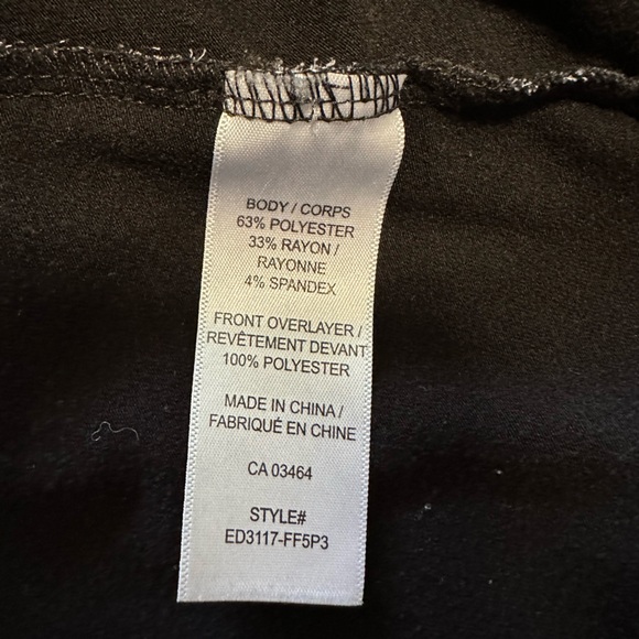 183 Ricki's Sleeveless Flowy Blouse - Picture 3 of 4